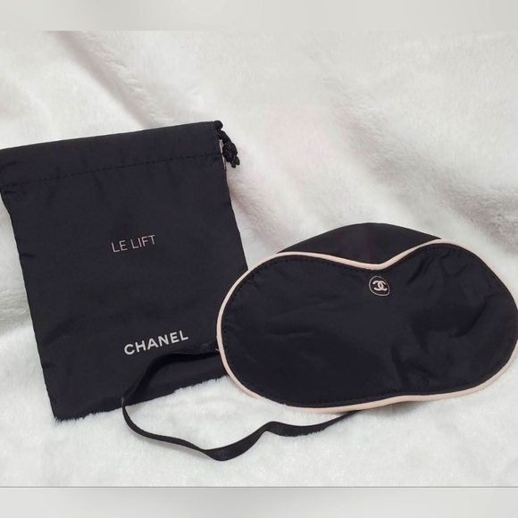CHANEL Other - Chanel Le Lift Eye Mask